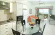 Akamanthea Holiday/5