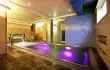 Relax Inn/1