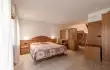 Job - Garden & SPA/8